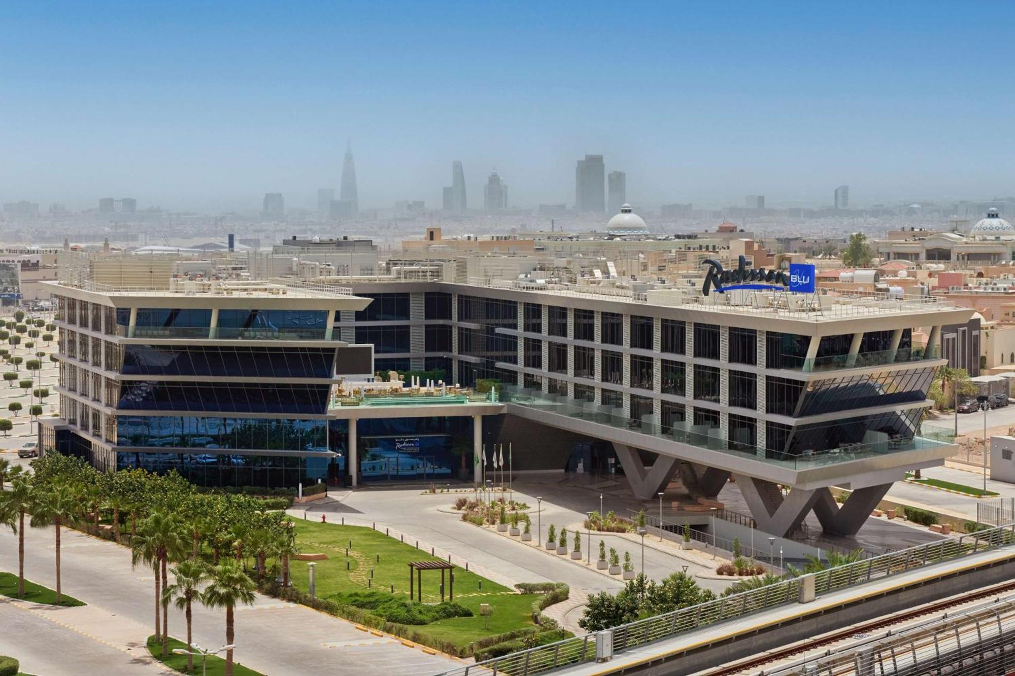 Radisson Blu Hotel Riyadh Convention And Exhibition Center Luaran gambar The American University in Cairo